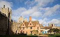 Framlingham Castle courtyard.jpg