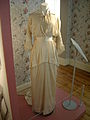 1910WeddingDress.JPG